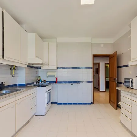Panoramic View Apartment, By Match * Setubal